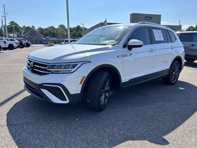 Used 2023 Volkswagen Tiguan SE FWD image 29
