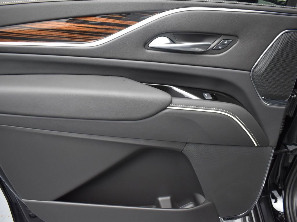 Certified 2024 Cadillac Escalade ESV Premium Luxury w/ Performance Package image 26