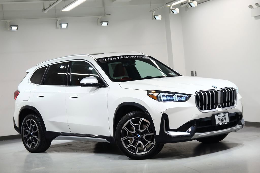 Used 2023 BMW X1 xDrive28i w/ Premium Package AWD/4WD image 2