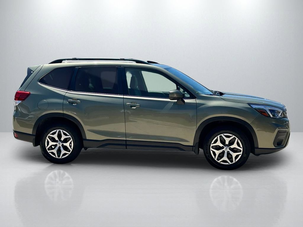 Used 2021 Subaru Forester Premium w/ Popular Package #1 AWD/4WD image 4