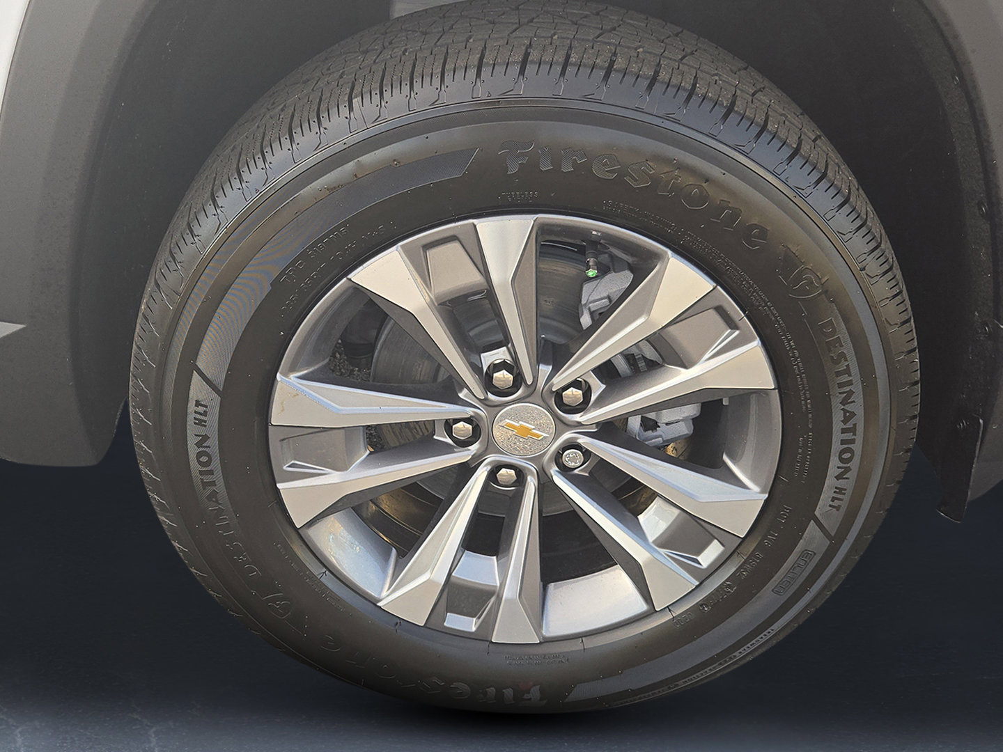 New 2026 Chevrolet Equinox LT w/ Convenience Package II FWD image 9