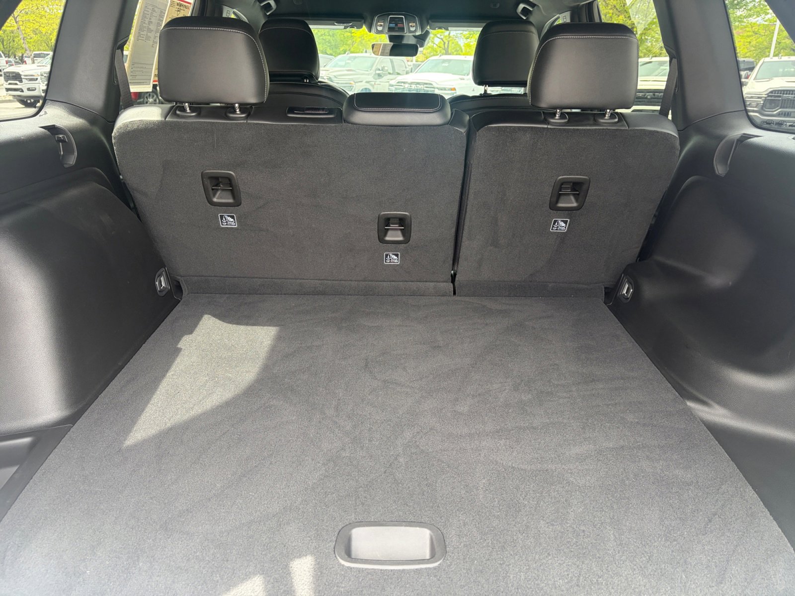 Used 2025 Jeep Grand Cherokee Limited w/ Trailer Tow Package image 27