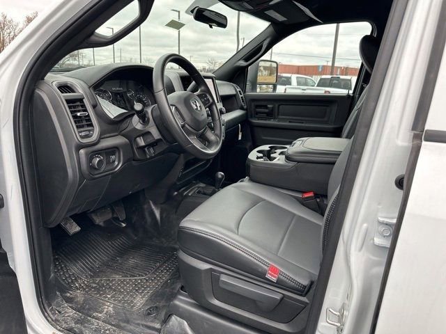 New 2024 RAM 5500 Tradesman w/ Chrome Appearance Group AWD/4WD image 10