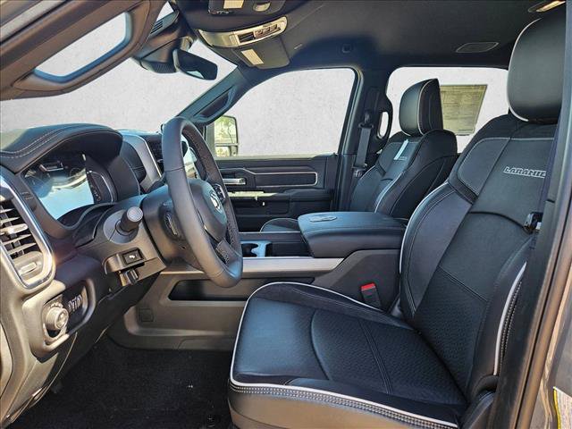 New 2026 RAM 2500 Laramie AWD/4WD image 4