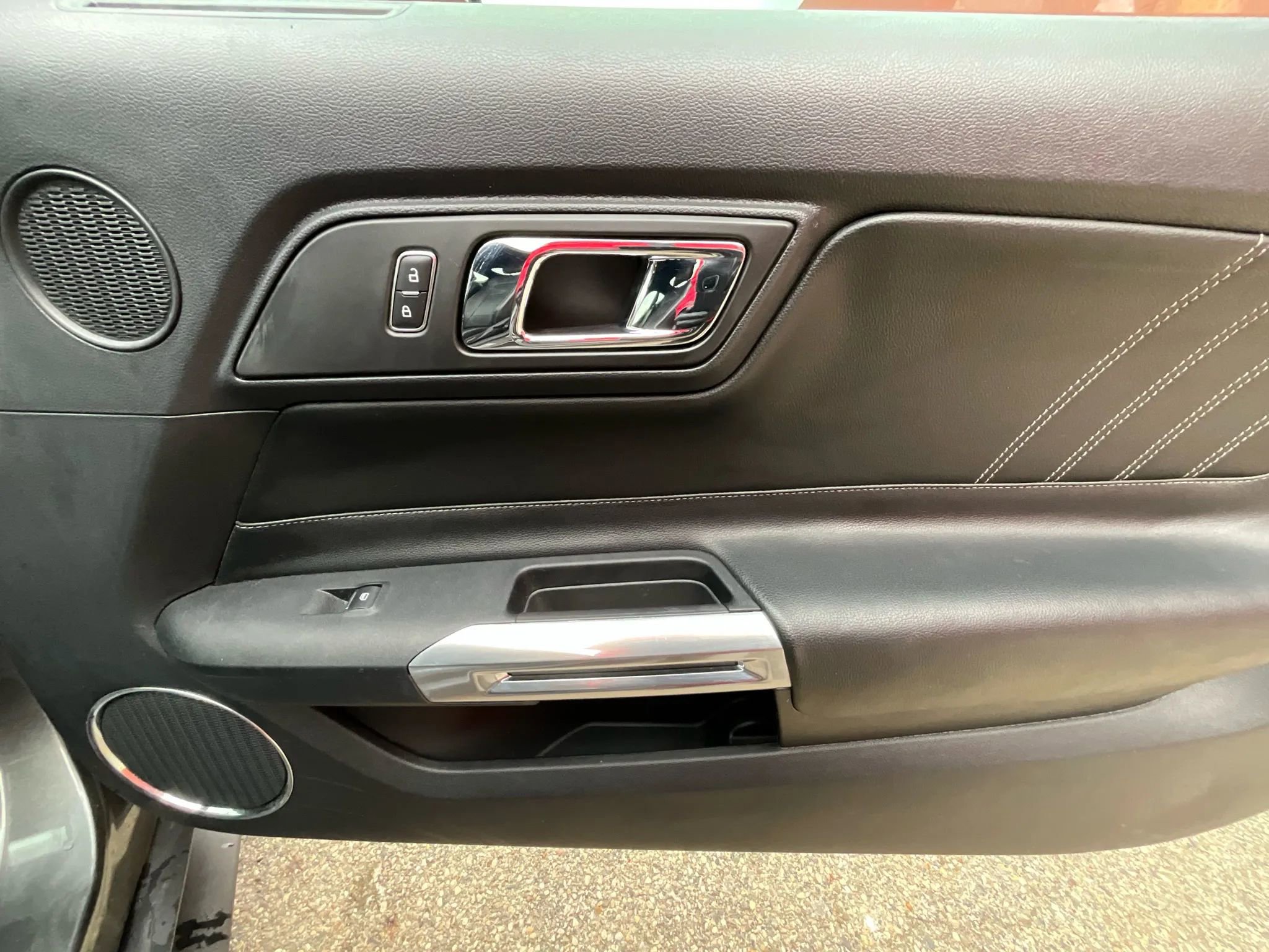 Used 2015 Ford Mustang GT Premium image 21