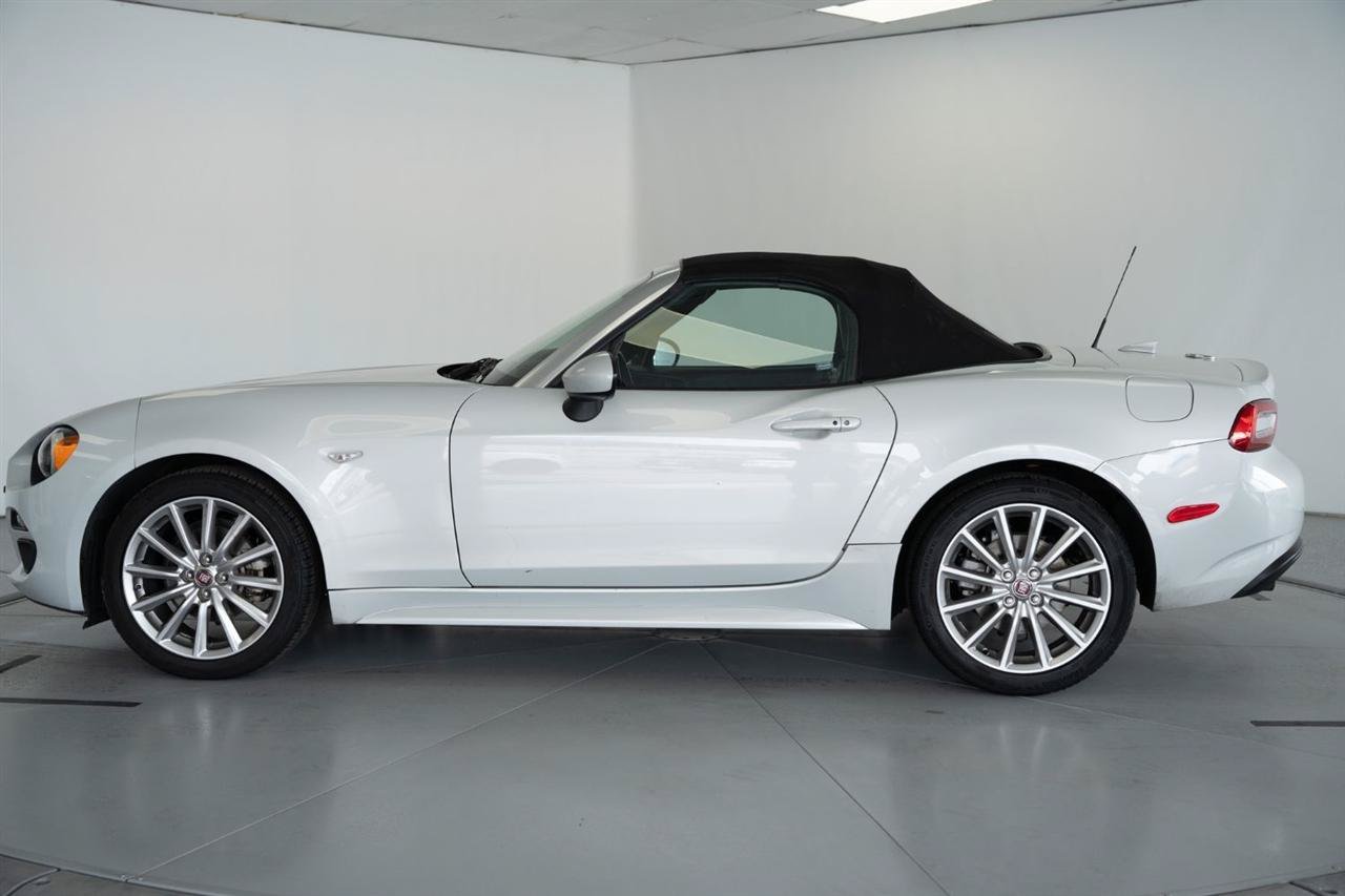 Used 2019 FIAT 124 Spider Lusso w/ Convenience Group RWD image 4