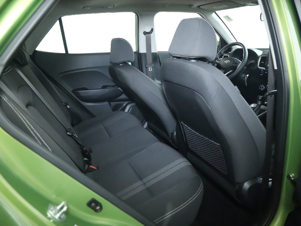 Used 2023 Hyundai Venue SEL FWD image 36