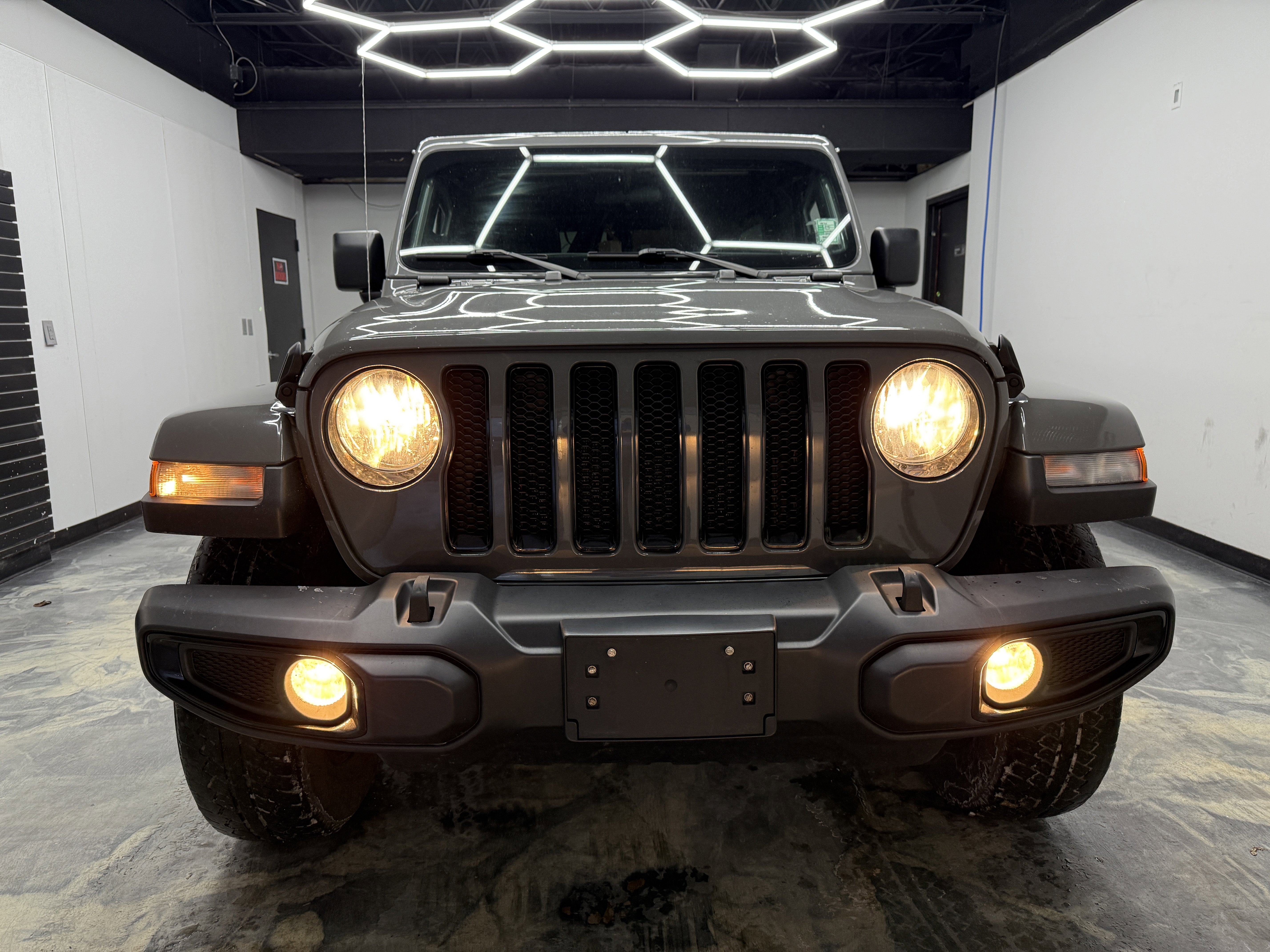 Used 2021 Jeep Wrangler Unlimited Sahara image 7