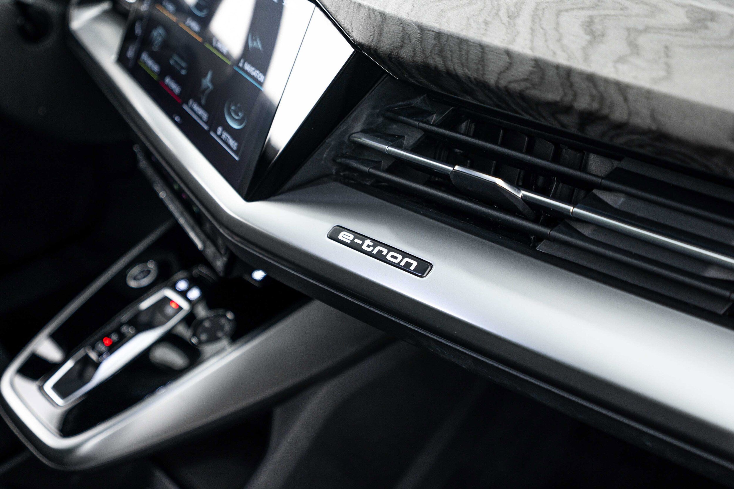 Certified 2023 Audi Q4 e-tron Premium Plus w/ Premium Plus AWD/4WD image 9