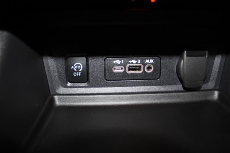 Used 2024 Nissan Sentra SV image 22