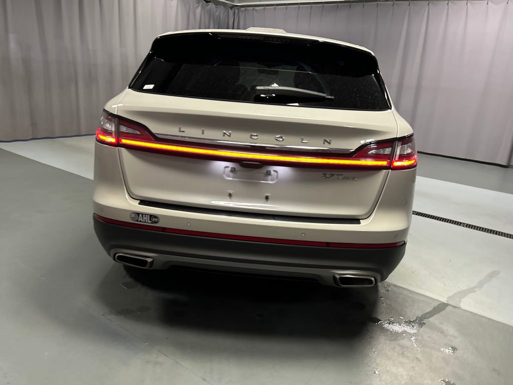 Used 2020 Lincoln Nautilus Reserve w/ Equipment Group 201A AWD/4WD image 6