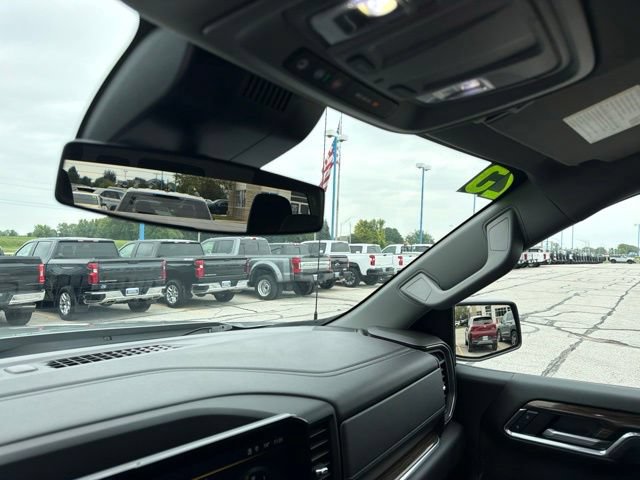 Used 2025 Chevrolet Silverado 1500 LT AWD/4WD image 37