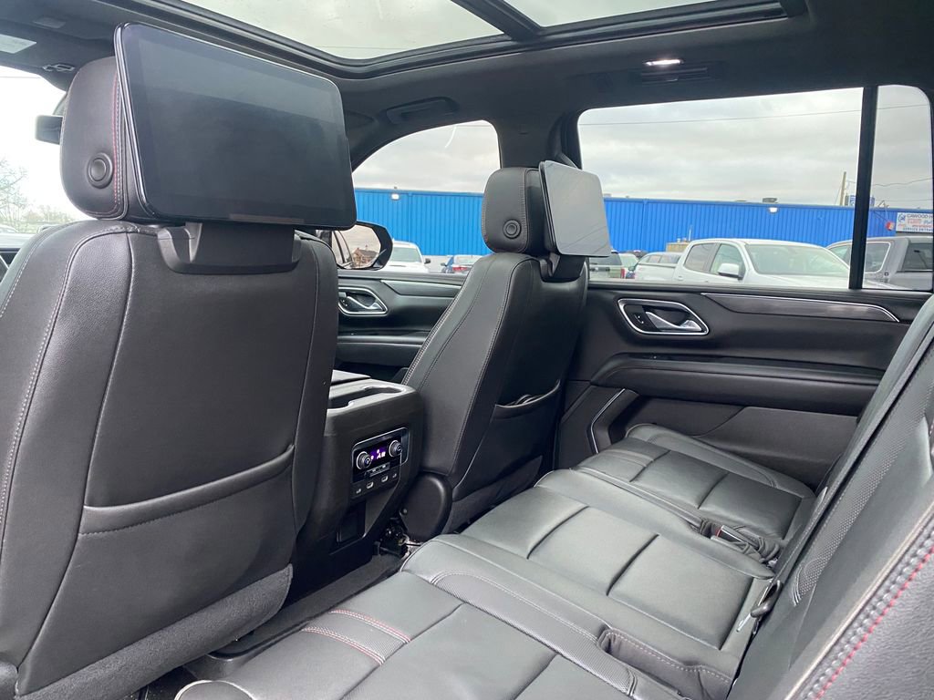 Used 2021 Chevrolet Suburban RST w/ Rear Media and Nav Package image 17