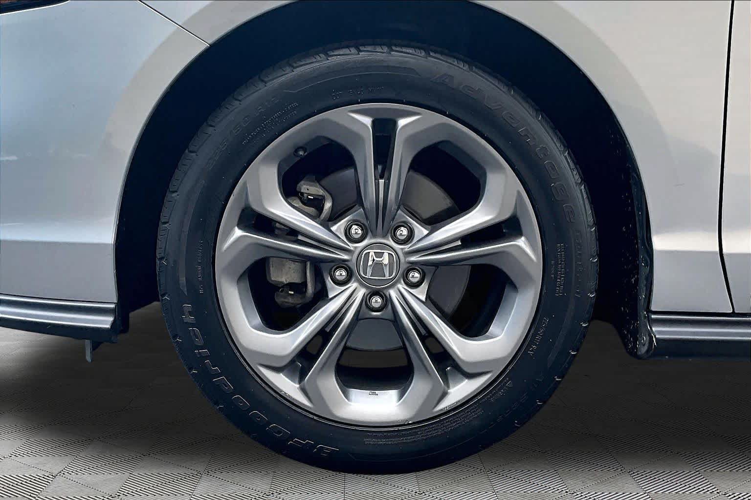 Used 2024 Honda Accord EX image 11