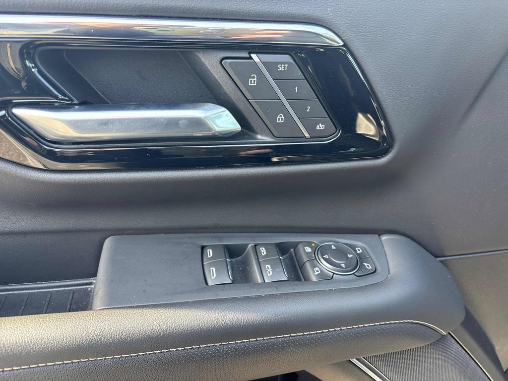 Used 2026 Chevrolet Tahoe Premier image 11