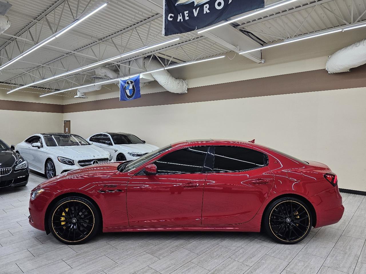 Used 2022 Maserati Ghibli F Tributo image 9