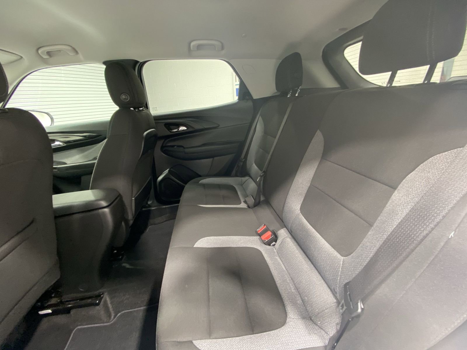 Used 2025 Chevrolet TrailBlazer LT AWD/4WD image 21