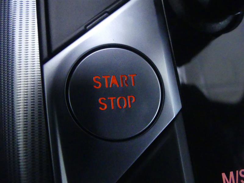 Used 2021 BMW 330e xDrive w/ Convenience Package image 19