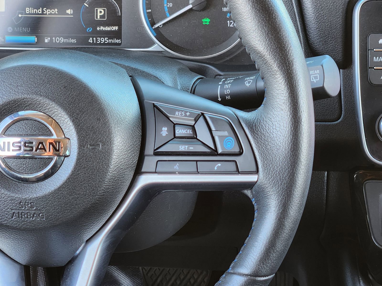 Used 2021 Nissan Leaf SV w/ SV Technology Package image 32