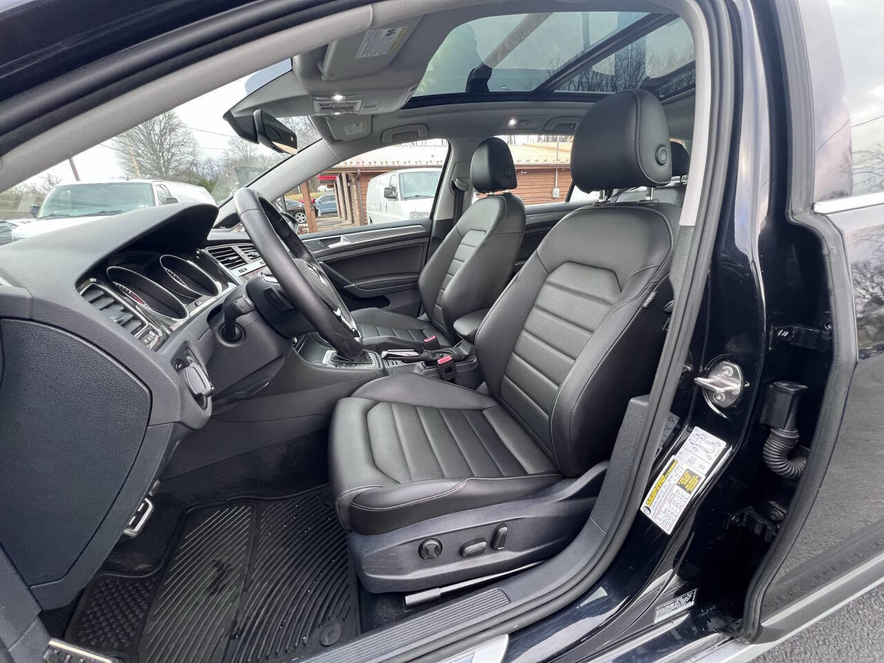 Used 2019 Volkswagen Golf Alltrack SEL image 18