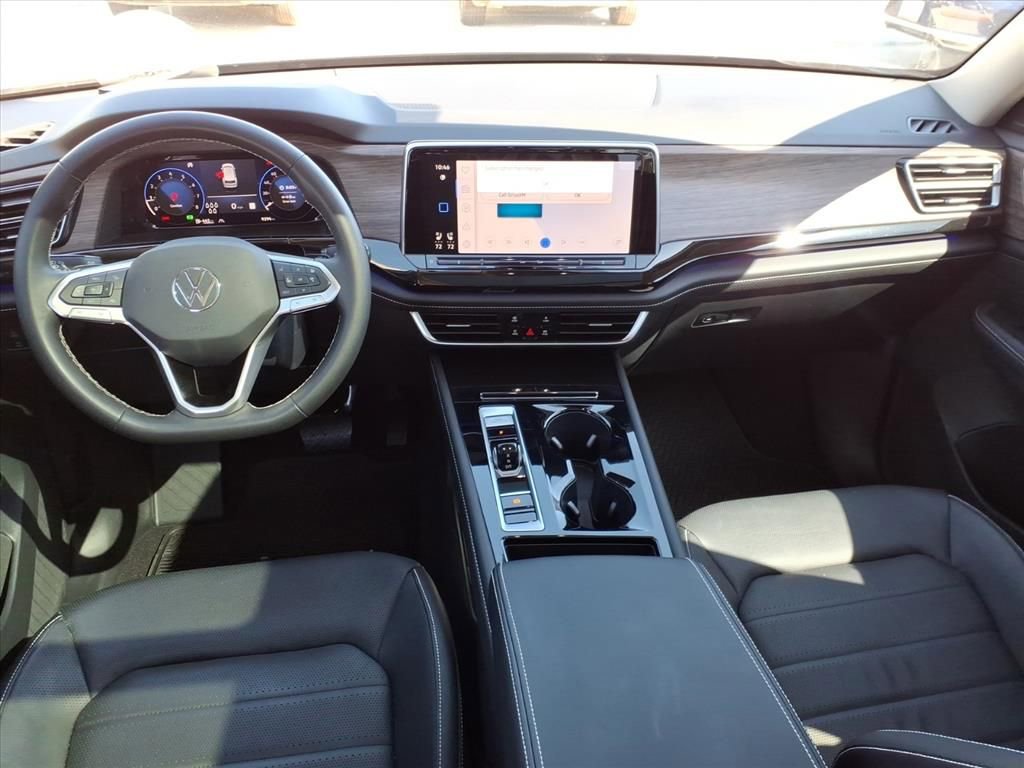 Certified 2025 Volkswagen Atlas SEL image 11