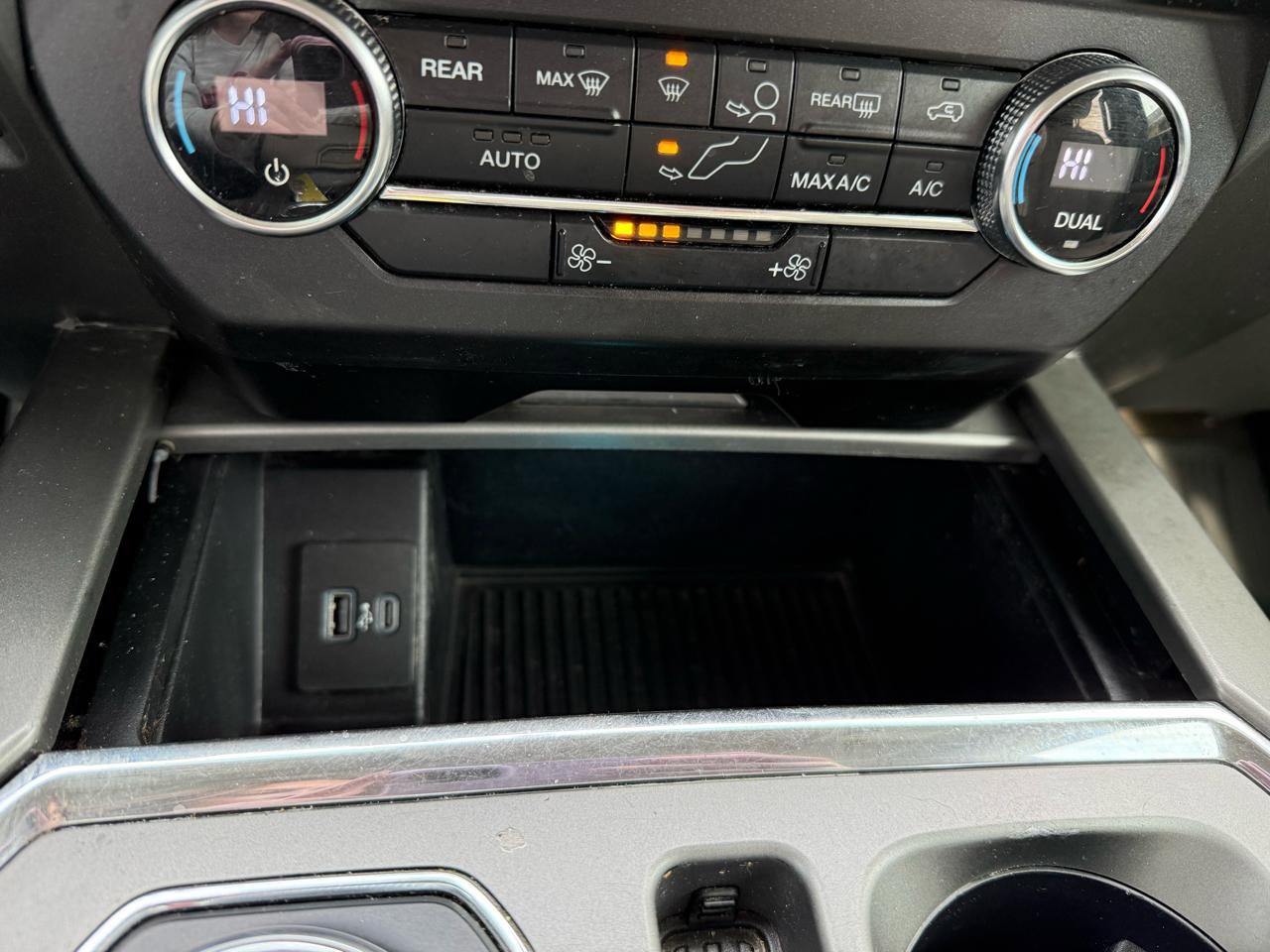 Used 2020 Ford Expedition Max XLT image 33