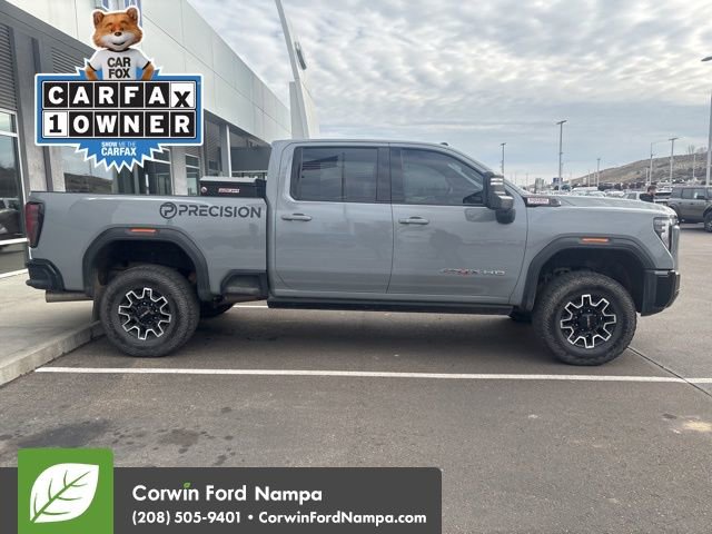 Used 2024 GMC Sierra 2500 AT4X image 3