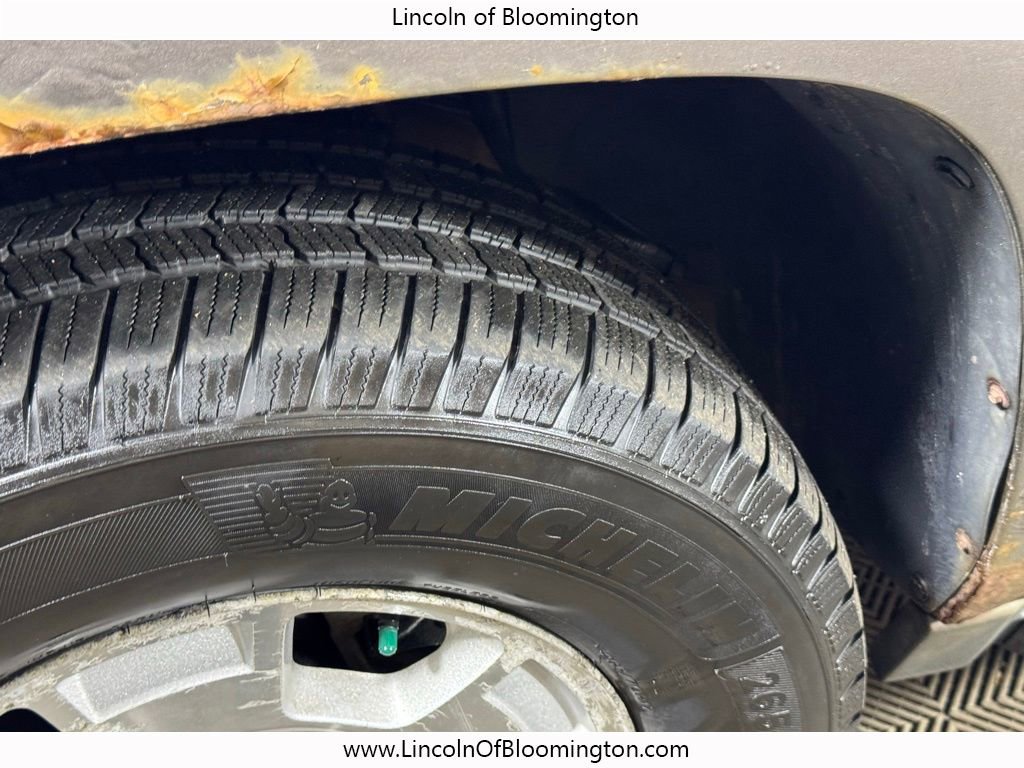 Used 2011 Chevrolet Suburban LT w/ Luxury Package image 13