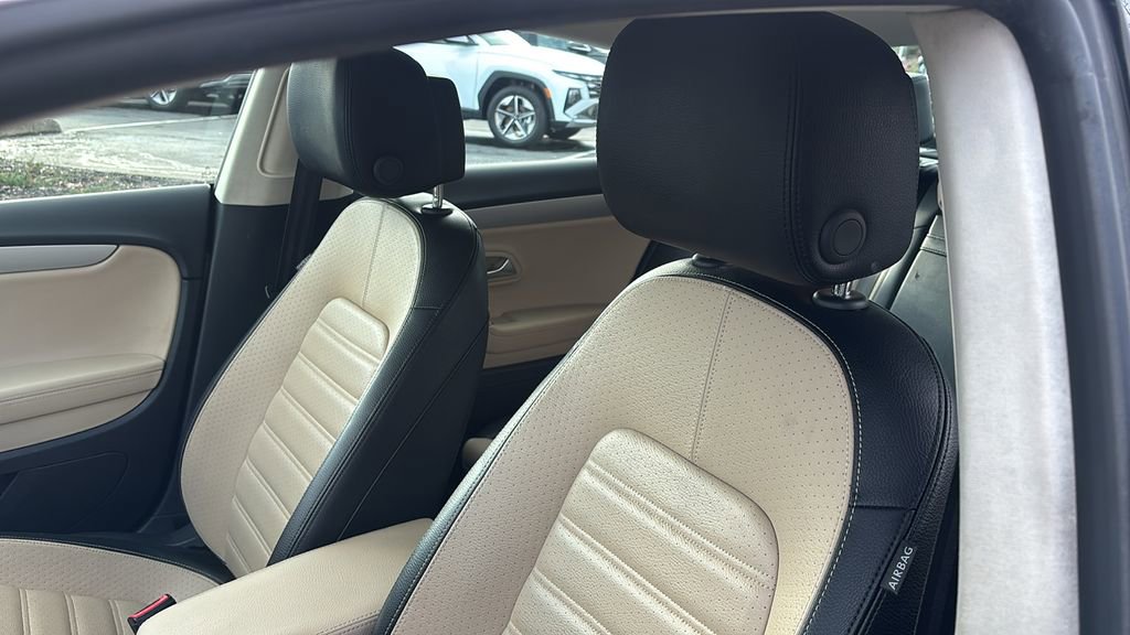 Used 2013 Volkswagen CC Sport image 24