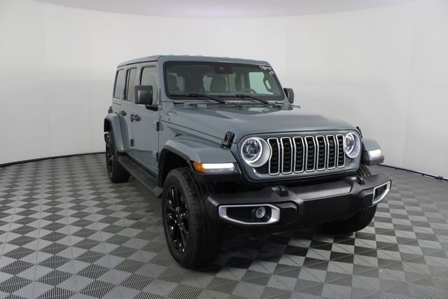 Used 2025 Jeep Wrangler Unlimited Sahara image 24