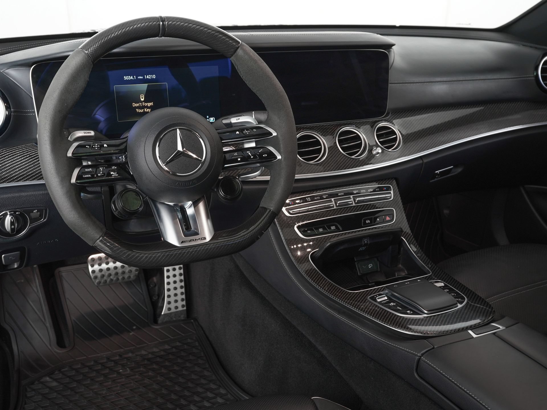 Used 2023 Mercedes-Benz E 63 AMG S image 16
