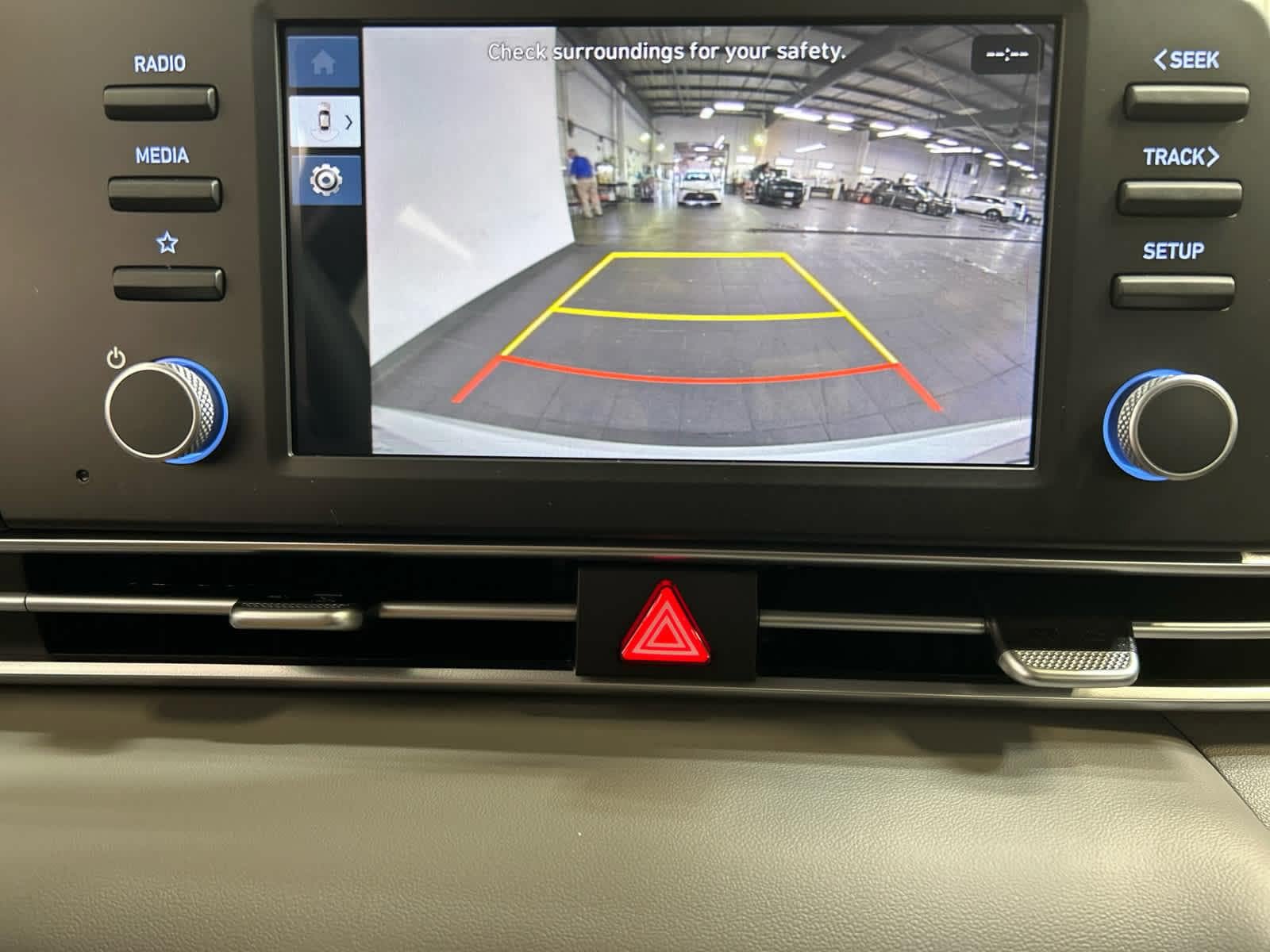 New 2026 Hyundai Elantra SE FWD image 6