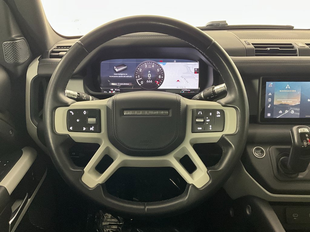 Used 2020 Land Rover Defender 110 HSE image 12