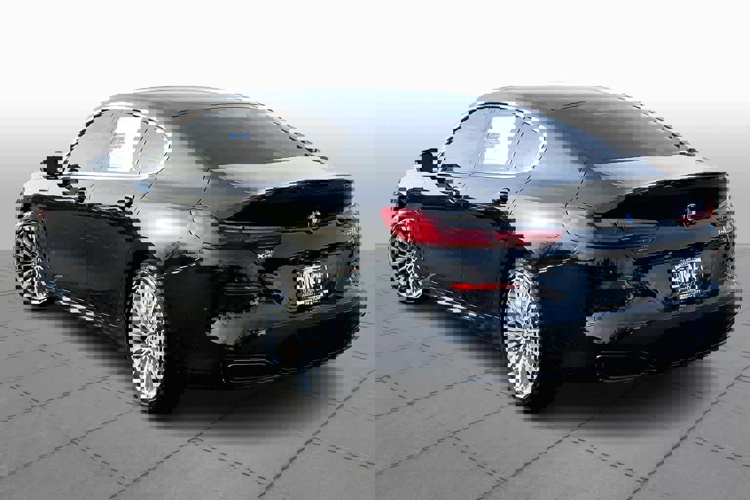 Used 2021 BMW 840i Gran Coupe xDrive w/ Comfort Seating Package image 11