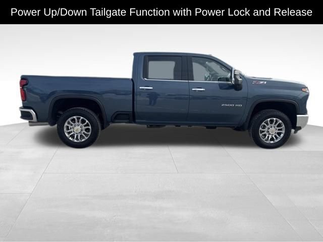 Used 2025 Chevrolet Silverado 2500 LTZ w/ LTZ Premium Package image 8