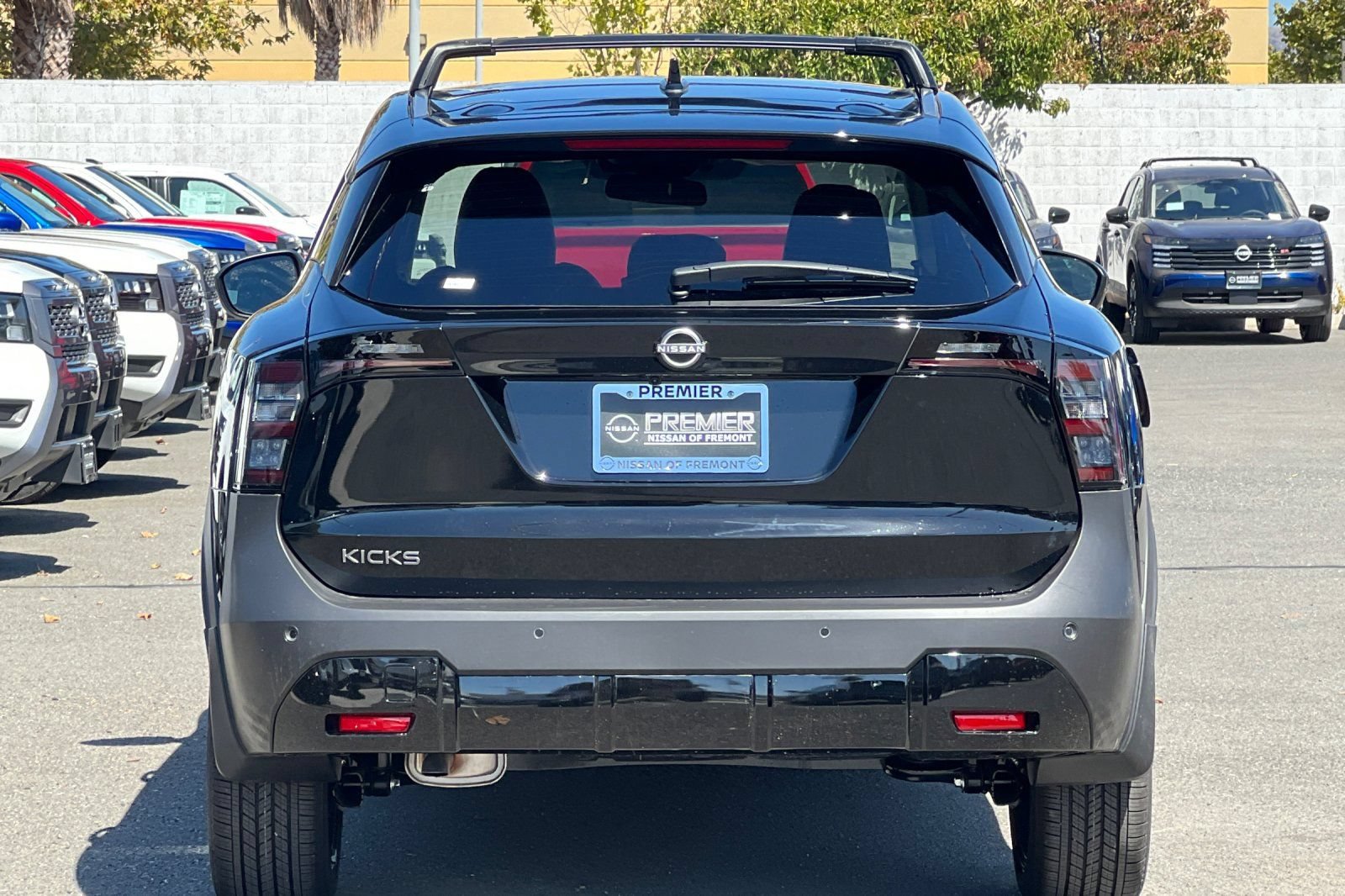 New 2027 Nissan Kicks SR FWD image 5