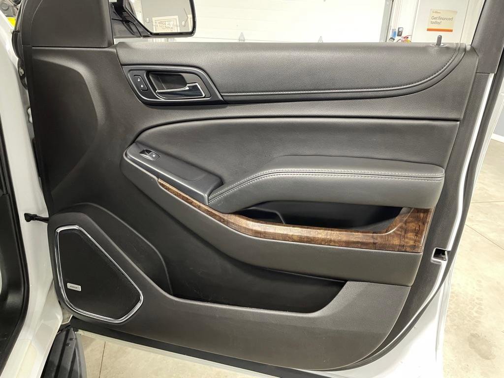 Used 2018 Chevrolet Suburban LT AWD/4WD image 31