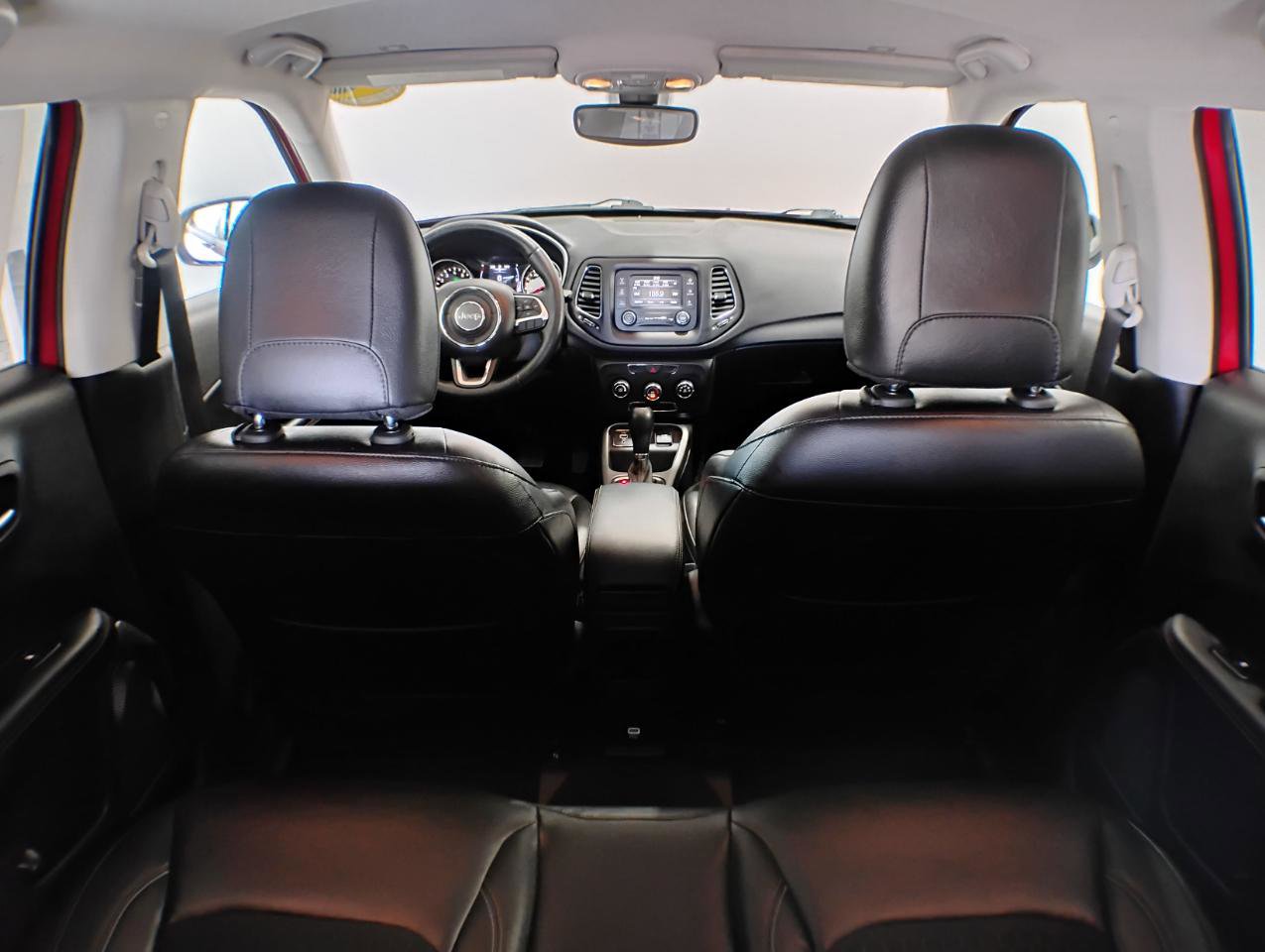 Used 2018 Jeep Compass Latitude image 30