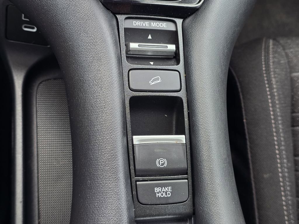 Used 2024 Honda HR-V LX image 20