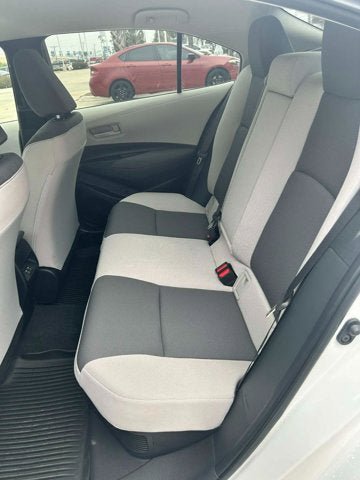 Used 2026 Toyota Corolla LE image 6