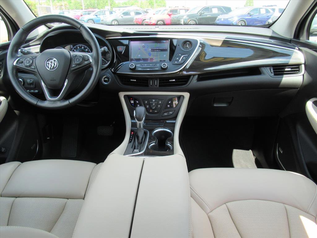 Used 2020 Buick Envision Premium w/ Driver Confidence Package image 12