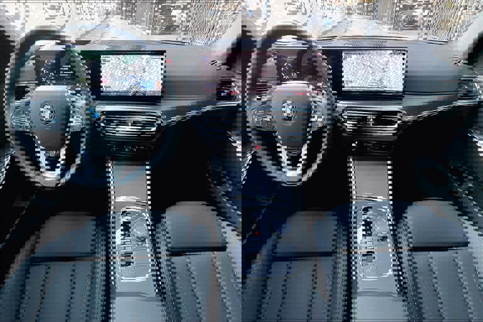 Used 2023 BMW 330i 330i w/ Premium Package image 15