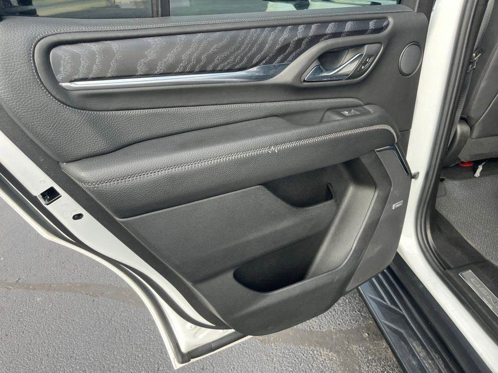 Used 2023 GMC Yukon Denali image 18