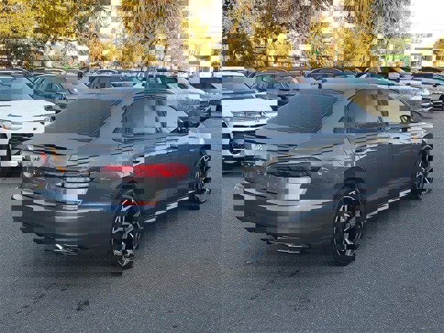 Used 2022 Volkswagen Passat 2.0T R-Line image 4