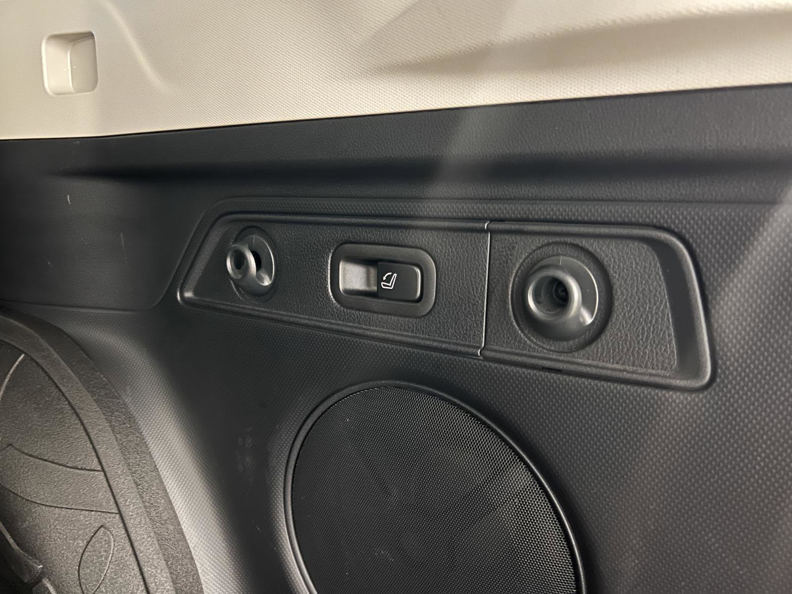 Used 2023 Subaru Forester Touring image 36