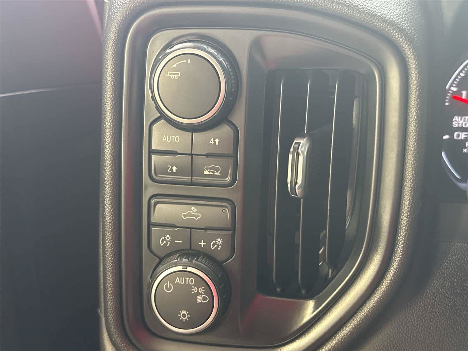 Used 2023 Chevrolet Silverado 1500 Custom w/ LPO, Dark Essentials Package AWD/4WD image 21