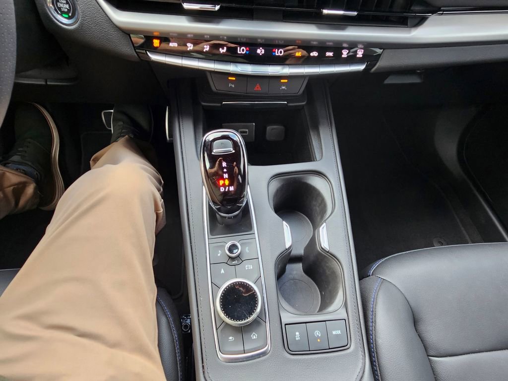 Used 2024 Cadillac XT4 Sport image 22