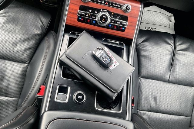 Used 2022 Lincoln Aviator Reserve w/ Equipment Group 201A image 34