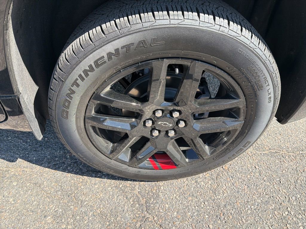 Used 2024 Chevrolet Traverse Premier w/ Redline Edition FWD image 9