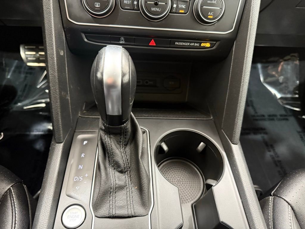 Used 2021 Volkswagen Atlas SE image 41